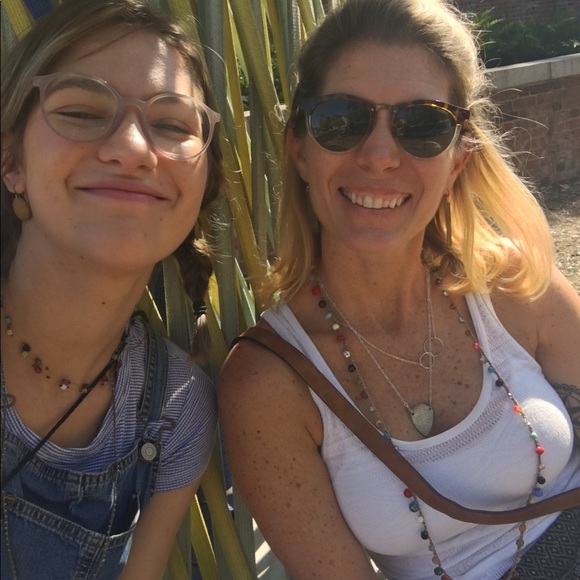 Meet your Posher, Tracy - Picture 1 of 1